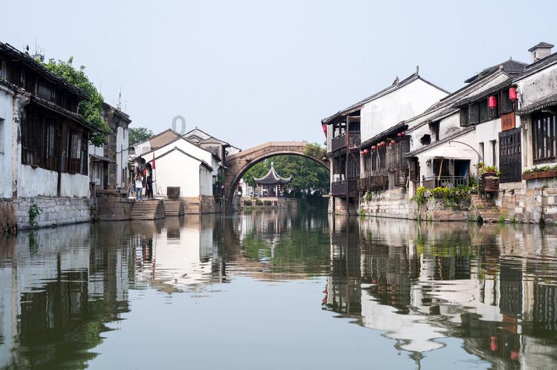 小僵尸射飞鸟